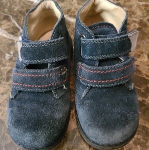 Primigi size 26 blue boys shoes